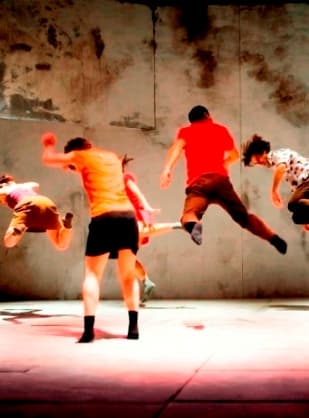 Buenas cr�ticas para �The Room�, de Thomas Noone Dance, durante su gira en el circuito Danza a Escena